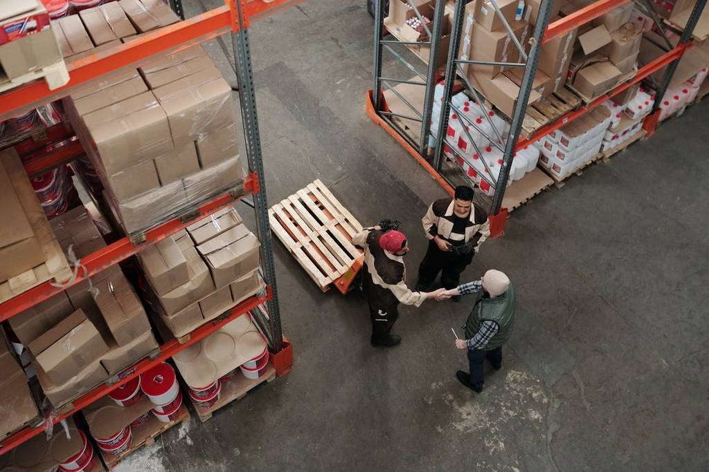 Should I Use an Amazon FBA Prep Service? Does It Save Money?