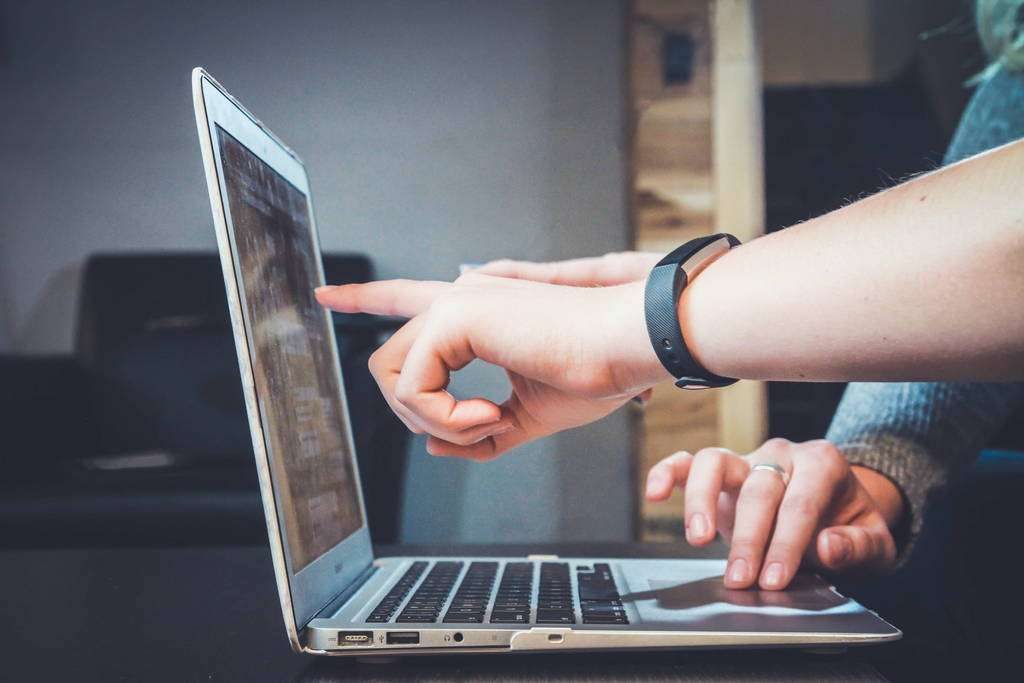 How to Launch A New Product on Amazon (2022) - Strategy & Checklist