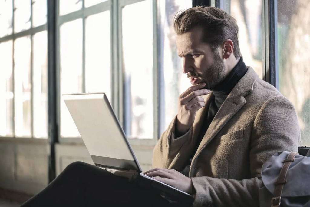 Should I Use 3PL or FBA for Selling on Amazon? (Pros and Cons)